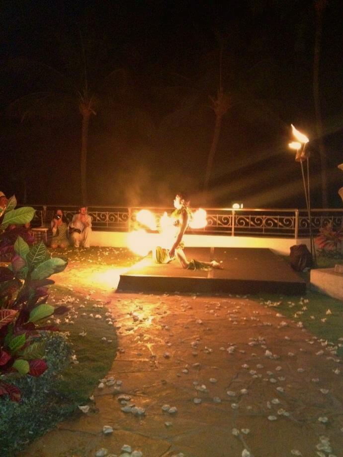 fire dancer in hawaii