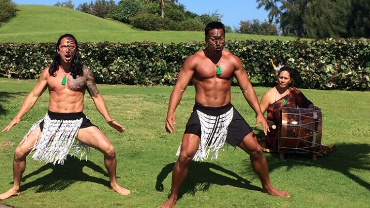 male hula entertainment