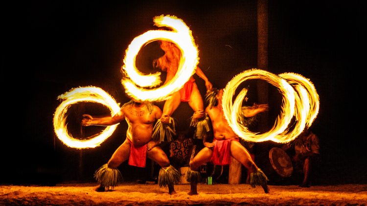 fire-knife-dancer-hawaii
